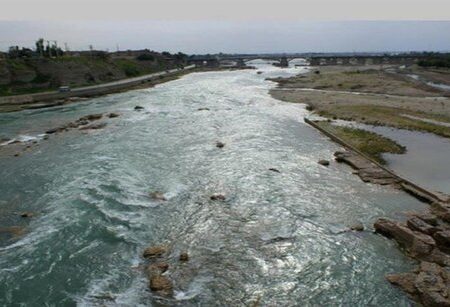 آزادسازی ۳۲۵ هکتار از اراضی حریم و بستر رودخانه‌های خوزستان