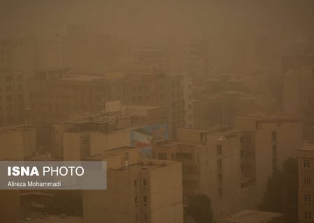 کاهش دید افقی شهرهای خوزستان در پی وقوع گرد و غبار