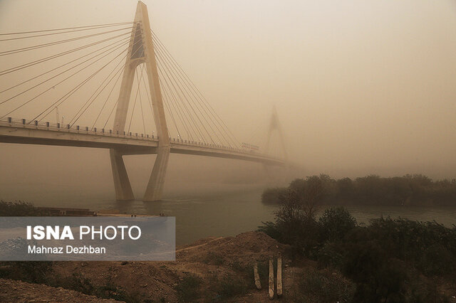 تشکیل توده خاک در عراق / هشدار نارنجی گرد و غبار در خوزستان
