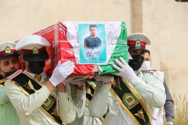 مراسم تشییع شهید مدافع امنیت در ماهشهر برگزار شد