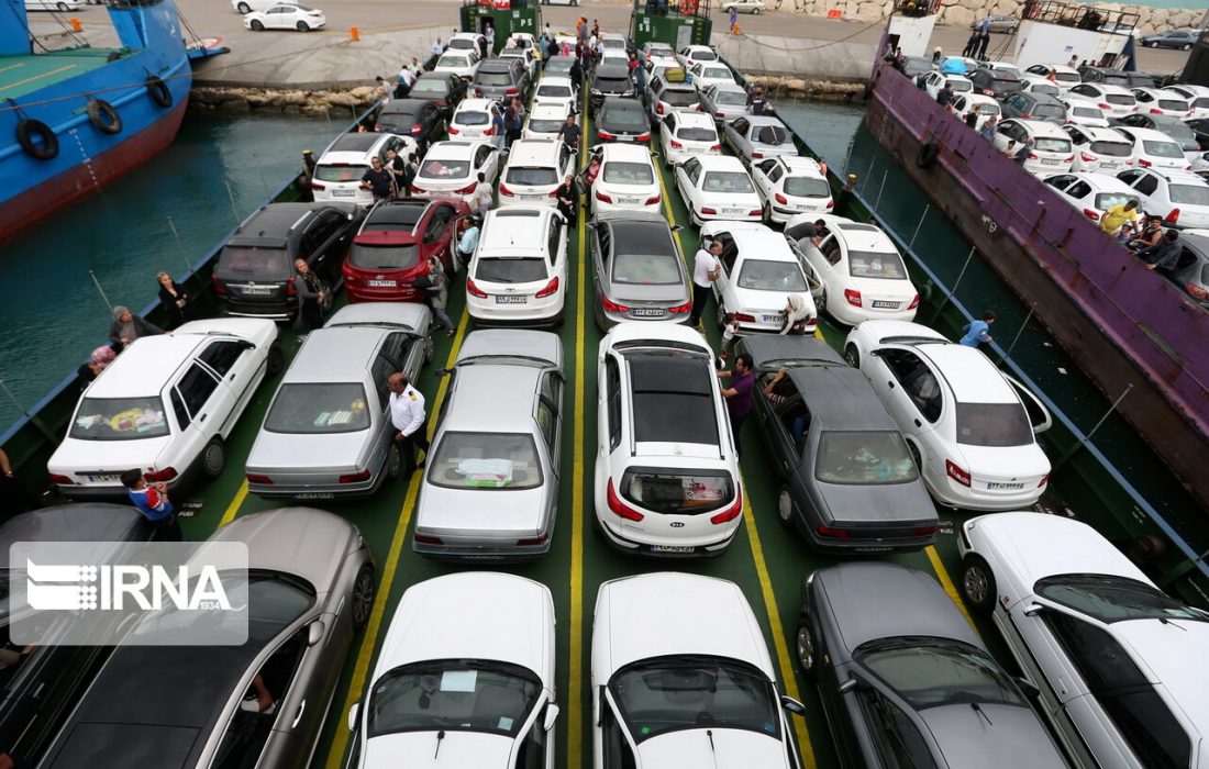 دستور حذف مجوز واردات خودرو سوال برانگیز است