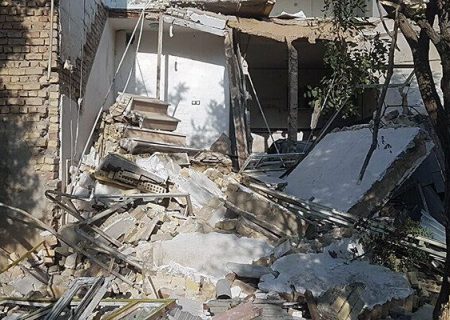 تخریب ۲ واحد مسکونی در اهواز بر اثر انفجار گاز شهری