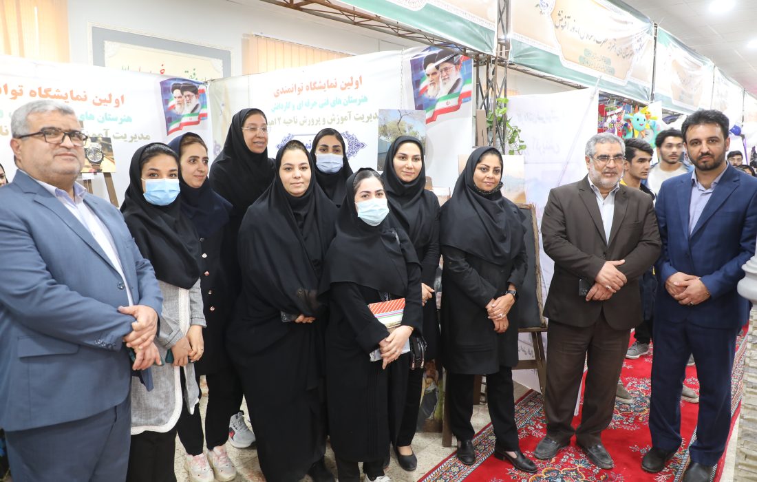 ضرورت توسعه کمی و کیفی هنرستان ها با تاکید بر رویکرد ترویج آموزش های مهارتی در خوزستان/توجه به مهارت آموزی مهمترین راهکار حل مسئله اشتغال است