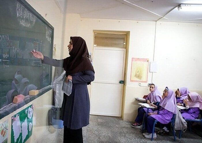 کمبود معلم خوزستان با اضافه کار و دعوت از فرهنگیان بازنشسته برطرف می‌شود