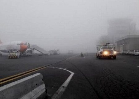 مه گرفتگی سه پرواز فرودگاه اهواز را باطل کرد/مسافران قبل از پرواز با ۱۹۹ تماس بگیرند