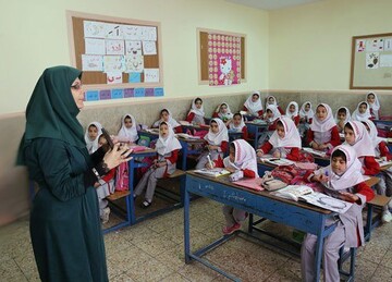 صدور احکام استخدامی ۴ هزار معلم جدید در خوزستان