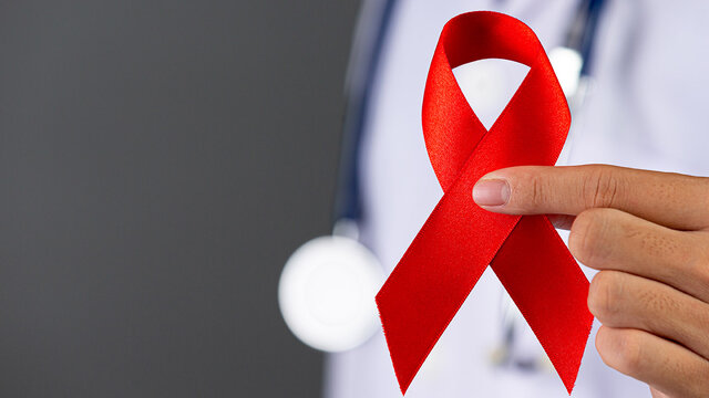 وجود حدود ۲ هزار فرد HIV مثبت در خوزستان/۷۶ درصد بیماران تحت درمانند