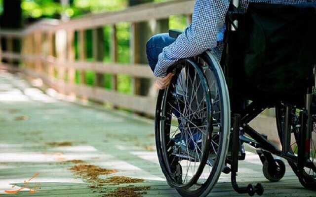ایجاد رمپ ویژه معلولان در پل‌های عابر پیاده اهواز