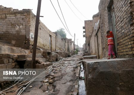 منازل در معرض خطر ریزش کوه در حصیرآباد اهواز تخلیه شدند