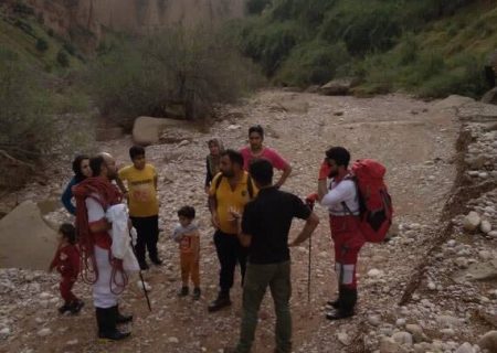 امدادرسانی به ۳۰ گردشگر مفقودشده در کول خرسون دزفول