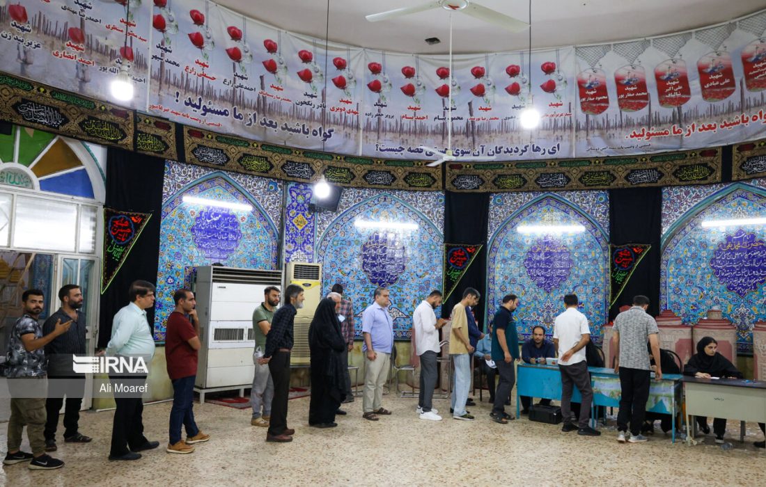 شمارش آرا با پایان رای گیری در برخی شعب خوزستان آغاز شد/ رای گیری تا آخرین نفر حاضر در شعب