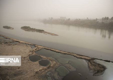 گرد و خاک در راه خوزستان