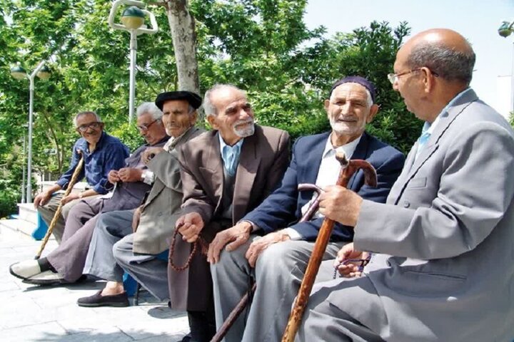 فعالیت ۱۰ مرکز شبانه‌روزی نگهداری سالمندان در خوزستان