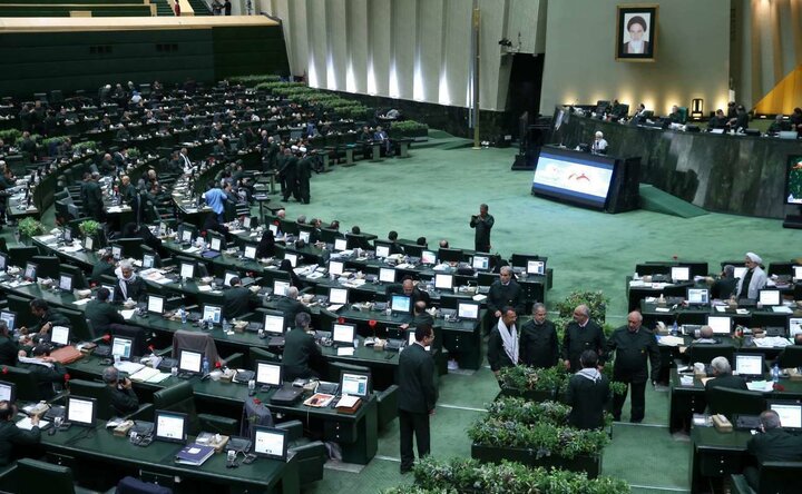 بررسی پیامدهای تغییر زودهنگام در وزارت راه و شهرسازی