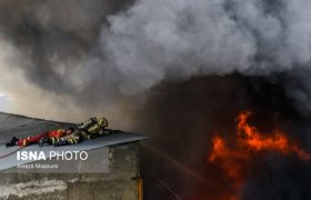 مهار حریق سنگین یک انبار در اهواز پس از ۵ ساعت عملیات